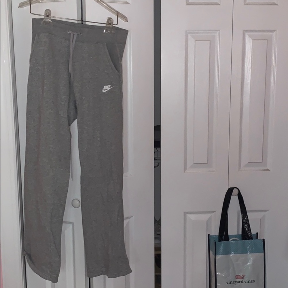 gray Nike sweatpants size small